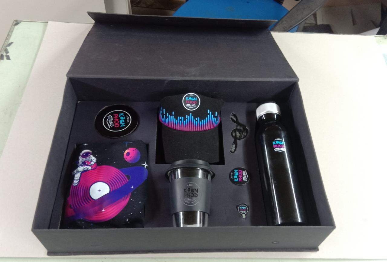 Corporate Gifting Box